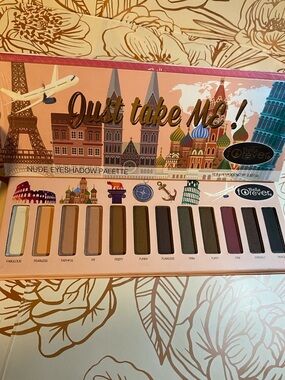 Bella Forever Pink Travel-Themed Nude Eyeshadow Palette